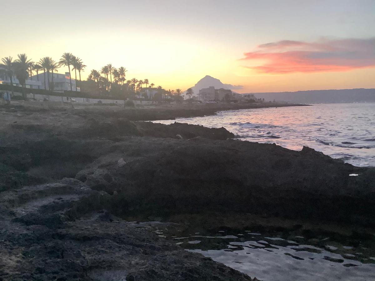 ACOGEDOR Y PRECIOSO ÁTICO EN JAVEA Primera línea playa Jávea Exterior foto