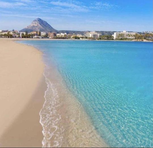 ACOGEDOR Y PRECIOSO ÁTICO EN JAVEA Primera línea playa Jávea Exterior foto